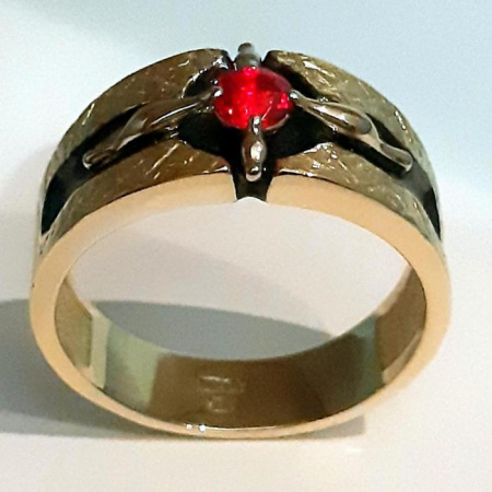 MAGIC MAN RING 18K GOLD WITH RUBY